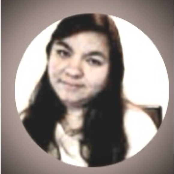 Meet your Posher, Jenny - Picture 2 of 2